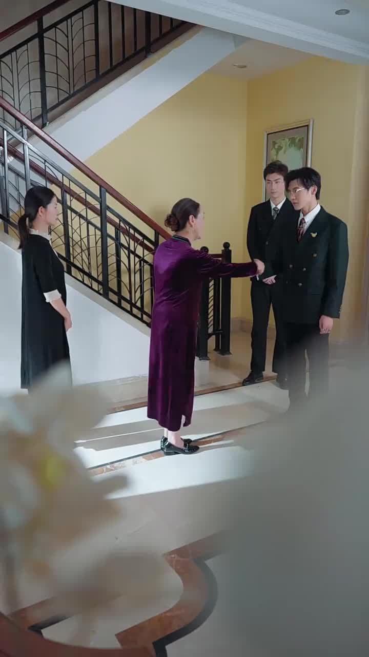 Mrs. Foster Strikes Again! - Episode 52