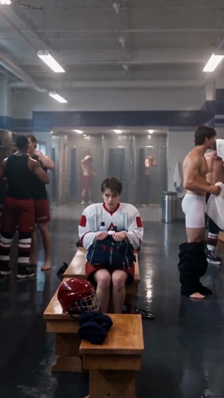Fille se fait passer pour son frère : le désir interdit de son coloc hockeyeur - Épisode 1