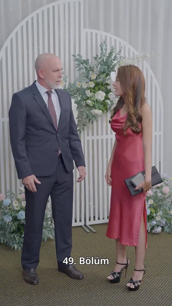 Lüks Aileler: Aşk ve İntikam - Bölüm 49