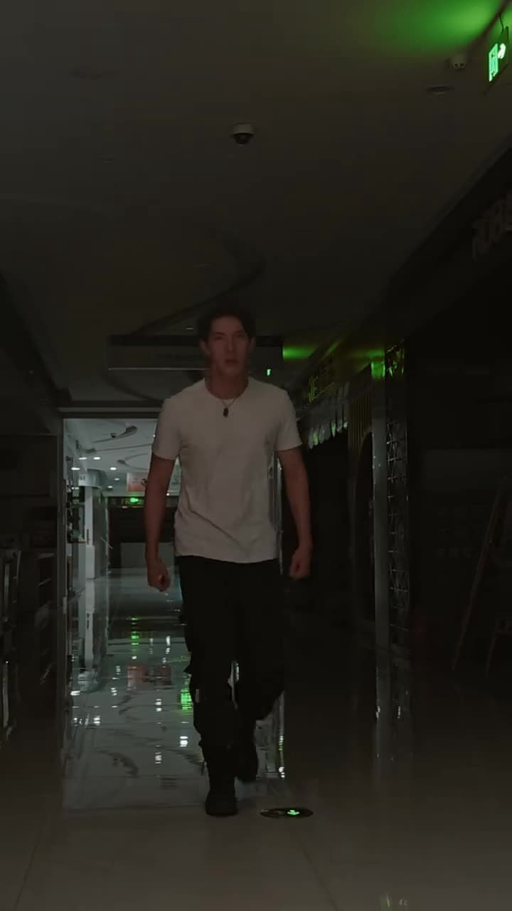 美女總裁的貼身狂龍 - 第 82 集