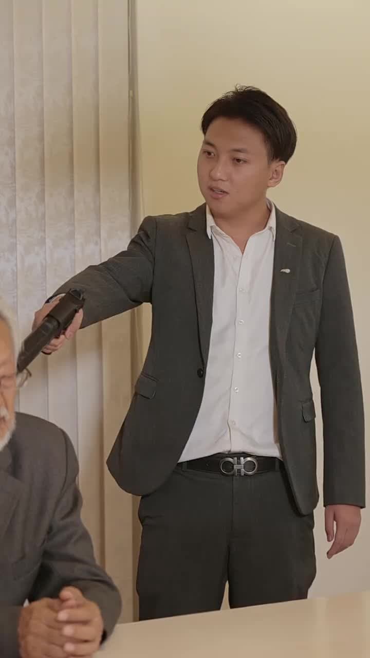 美女總裁的貼身狂龍 - 第 36 集