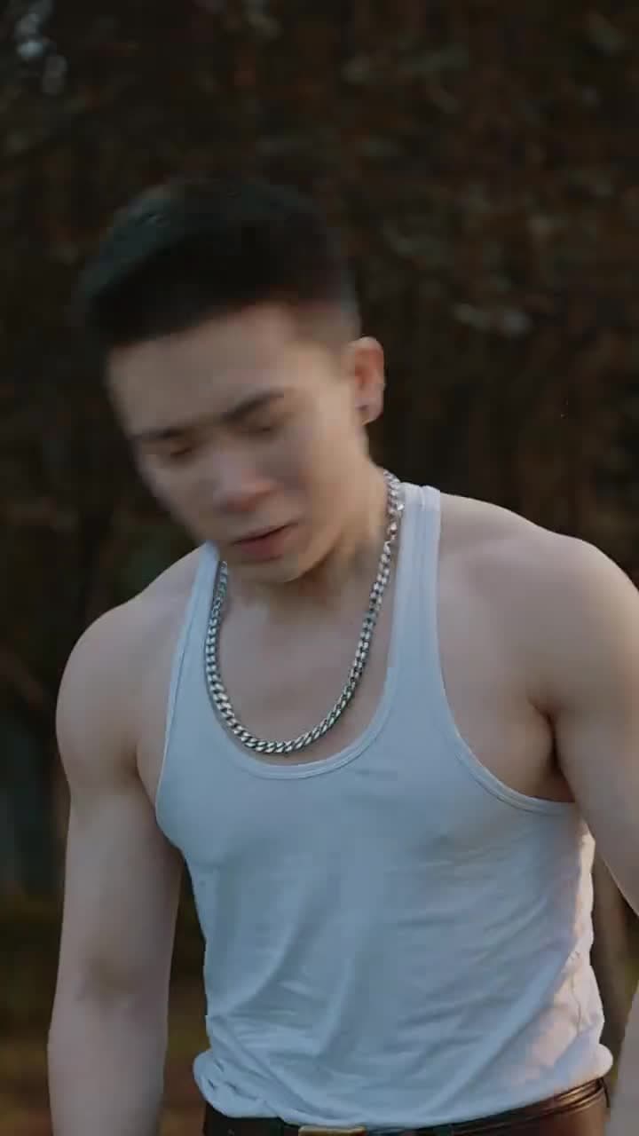 美女總裁的貼身狂龍 - 第 64 集