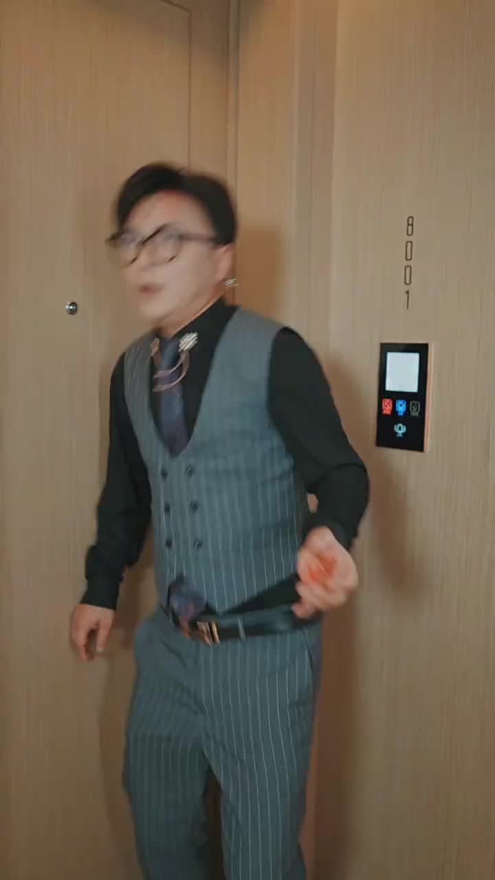 離婚後我成了全球首富的孫女 - 第 55 集