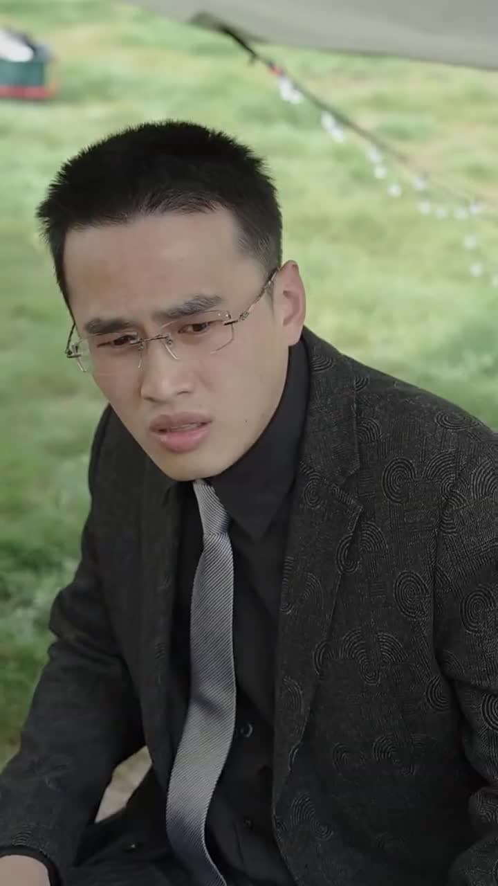 離婚後賴上女總裁 - 第 35 集