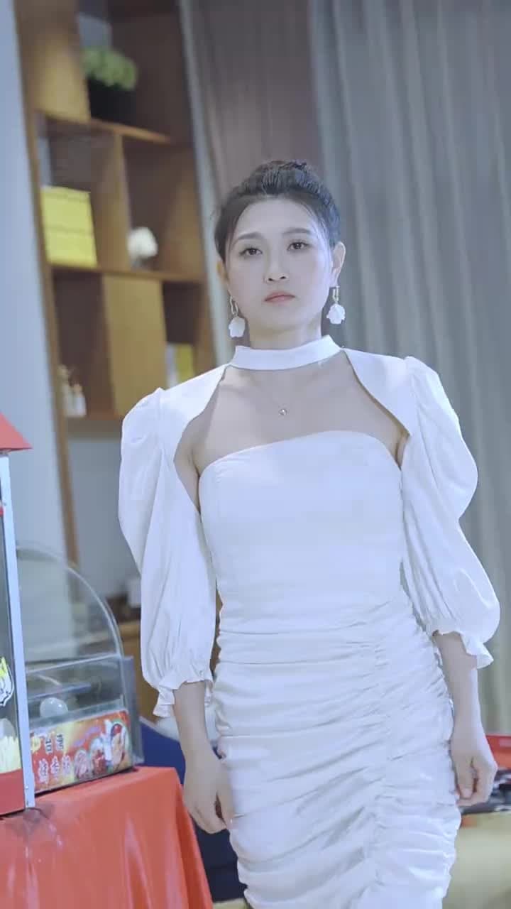 開局離婚,她竟是豪門繼承人 - 第 28 集