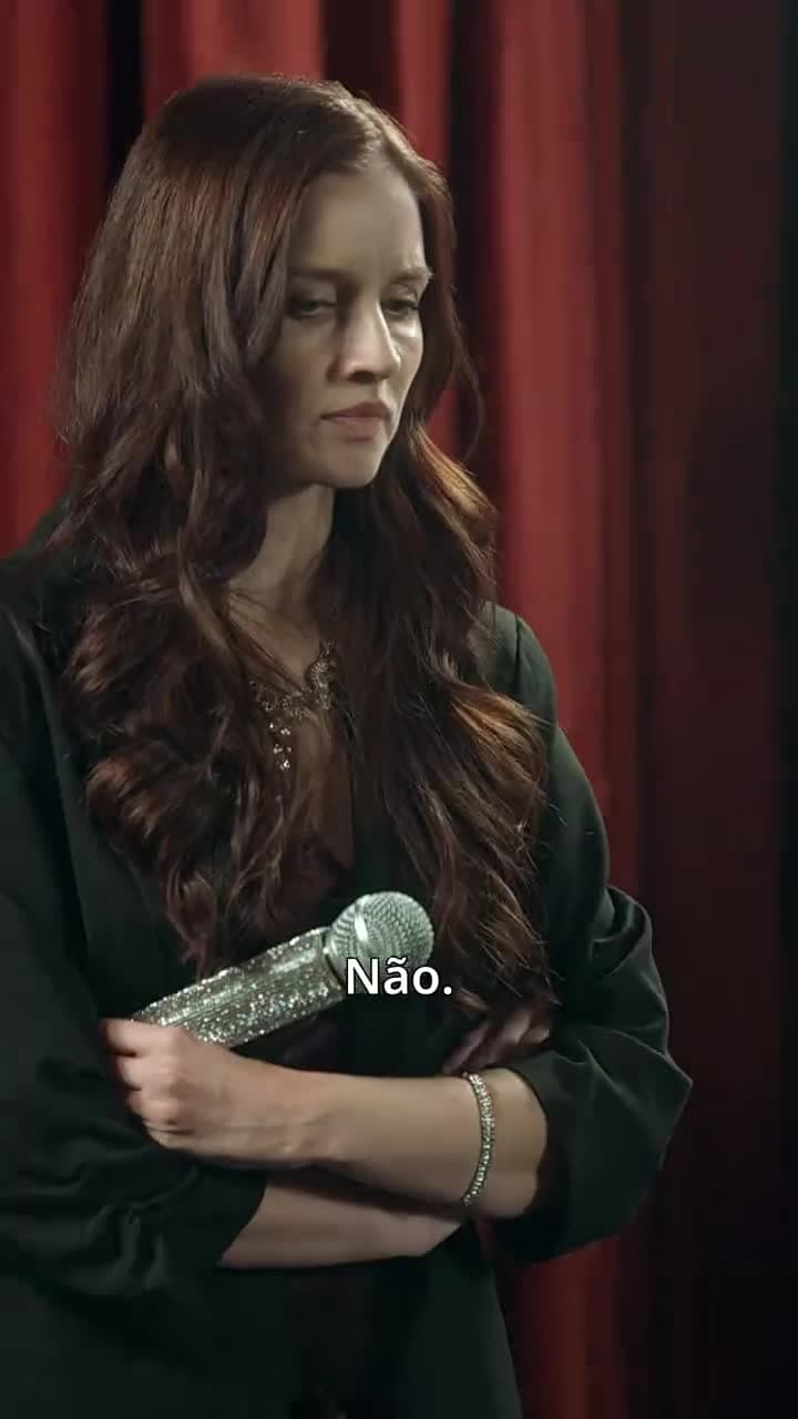 A ex-diretora contra-ataca - Episódio 52