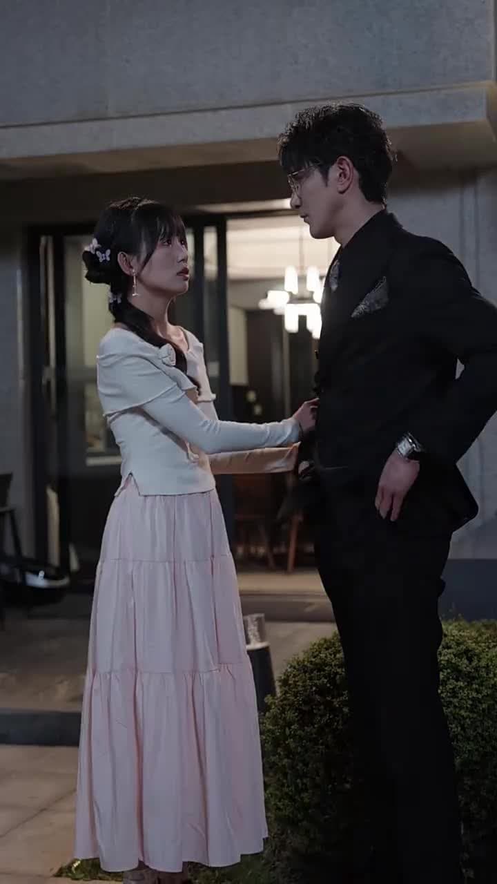 渣男嫌我醜,我轉身嫁給千億縂裁 - 第 76 集