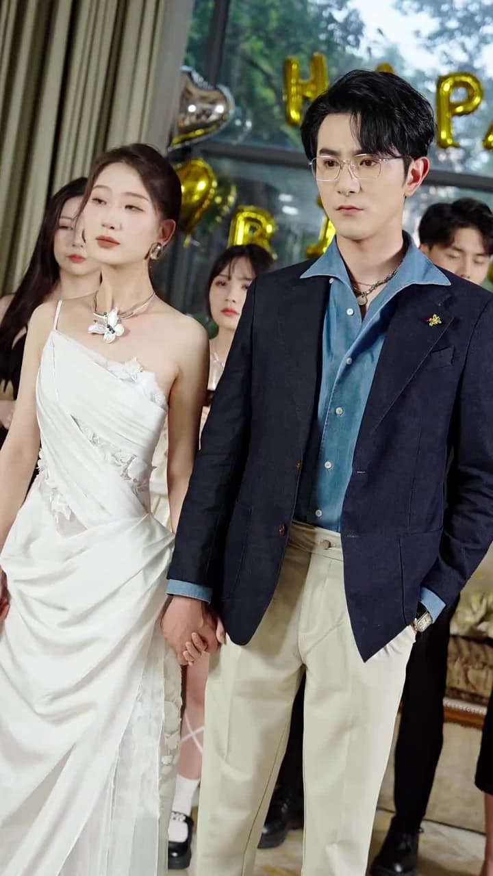 渣男嫌我醜,我轉身嫁給千億縂裁 - 第 16 集