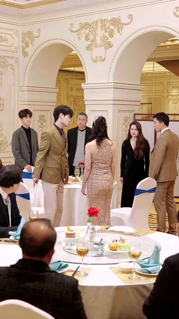 新婚夜,傻子老公抱緊我 - 第 44 集