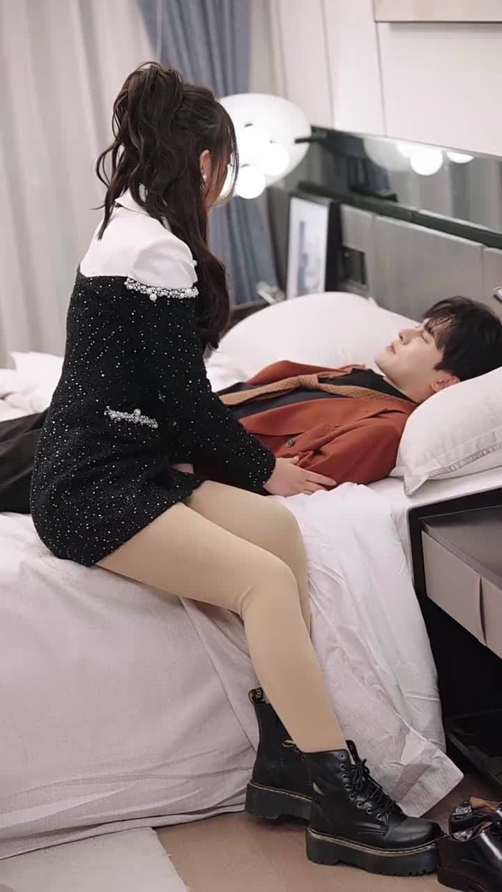 新婚夜,傻子老公抱緊我 - 第 60 集