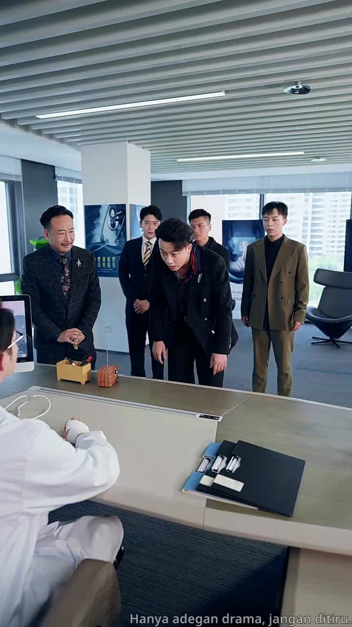 Hanya Dokter Itu yang Bisa Menolongku? - Episode 19
