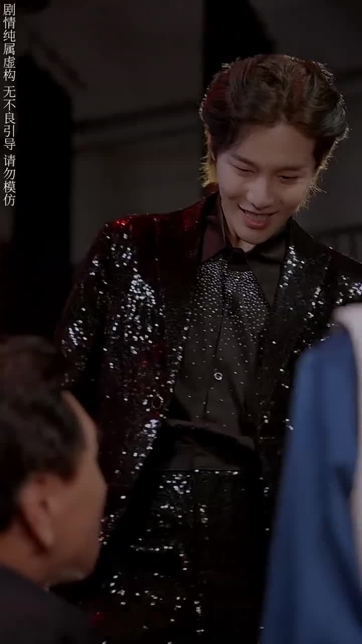 離婚後,他在娛樂圈殺瘋了 - 第 33 集