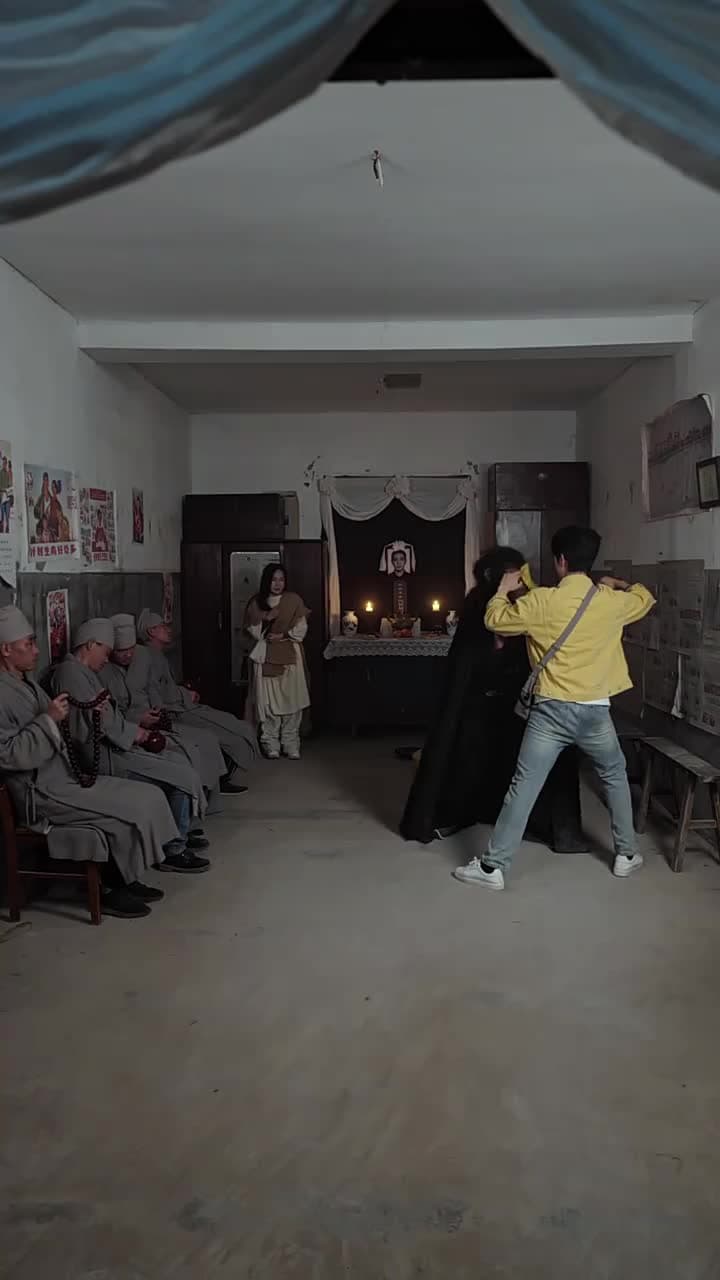 畢業不應聘,擺攤去算命 - 第 22 集