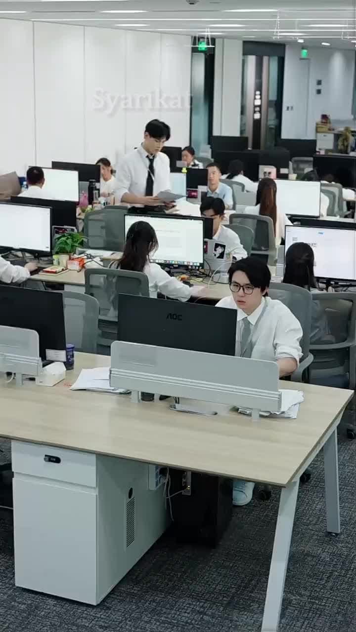 Dulu Hina, Kini Kuasa - Episod 1