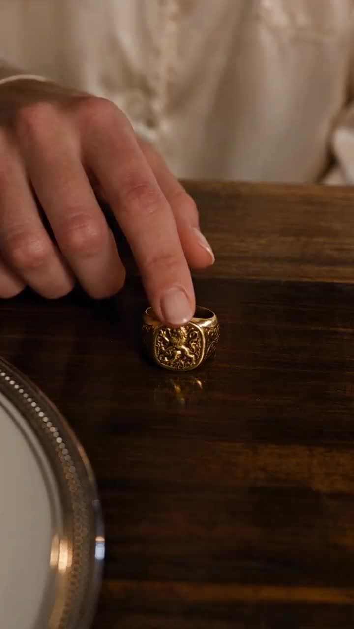 Divorciada, casei-me com o padrinho - Episódio 5